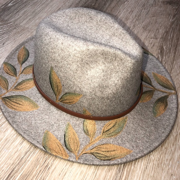 Custom painted summer hat - Picture 3 of 3